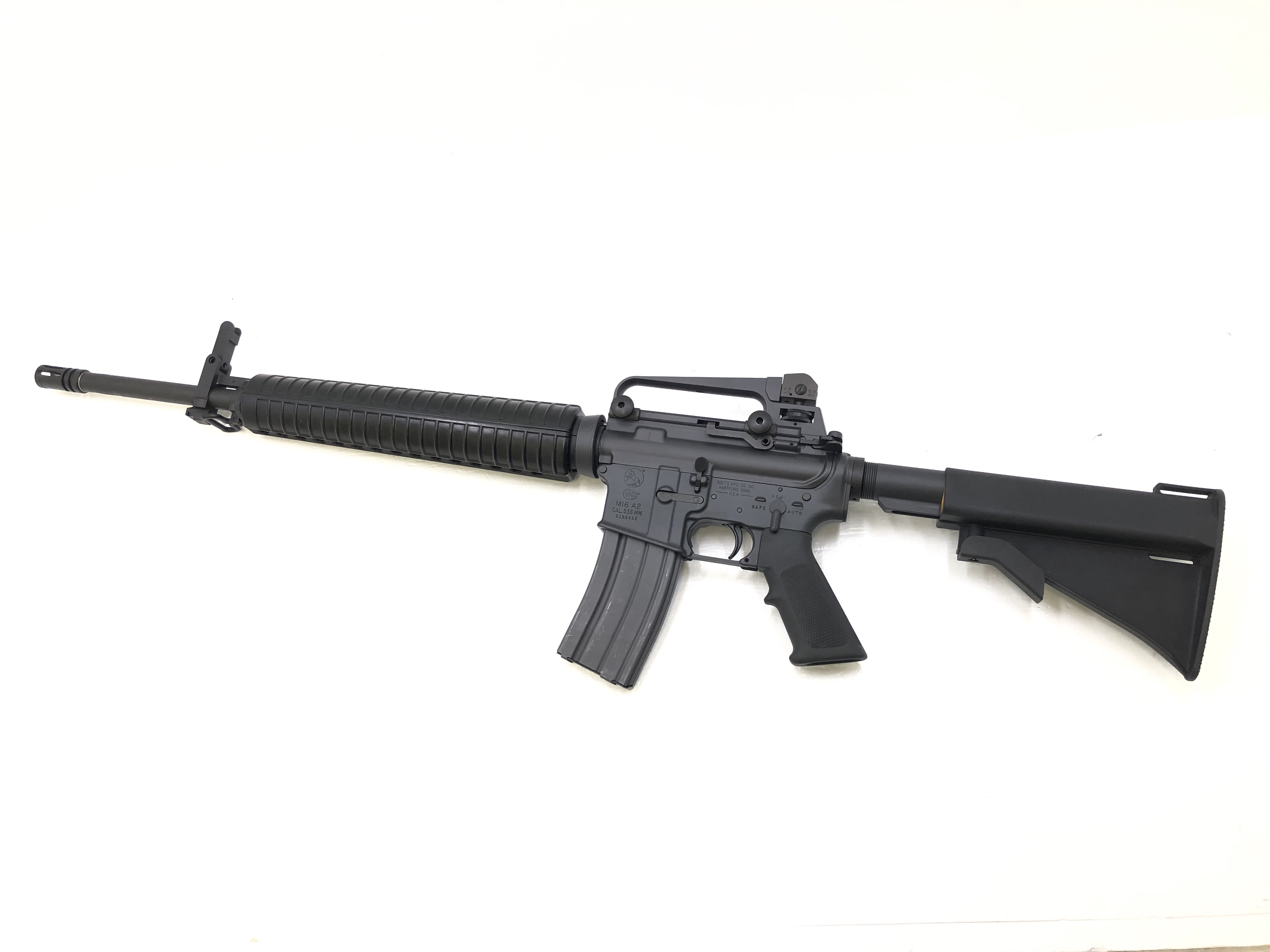 Найти м 16. Colt m16a2. Colt m16a1 lsw. Colt m16a4 кастом\. M16a2 винтовка.